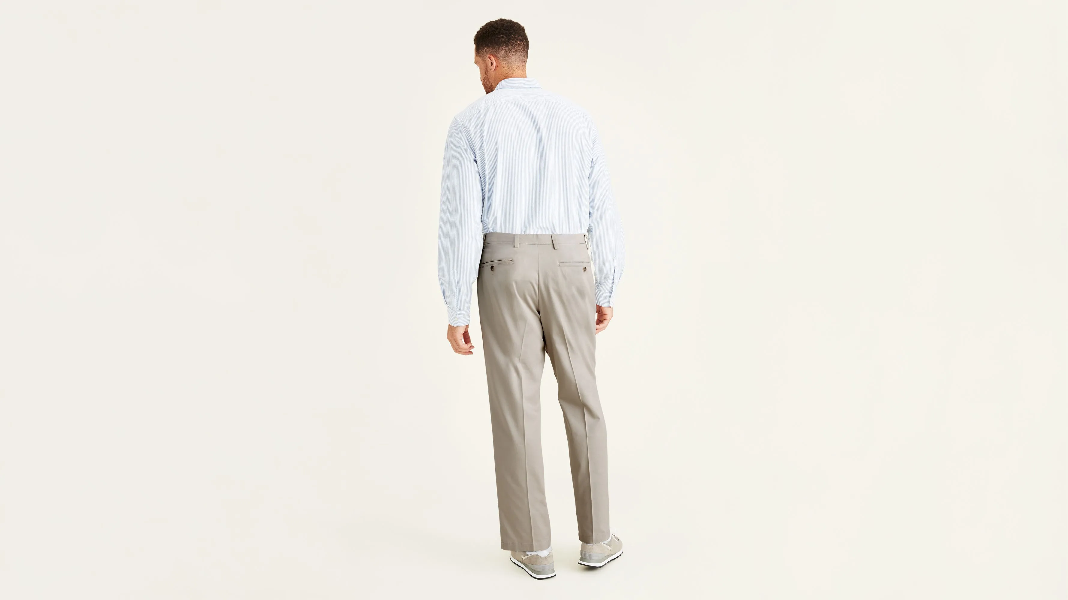 Easy Khakis, Pleated, Classic Fit (Big and Tall)