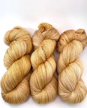 Hand Dyed Yarn "Wheat Kings" Yellow Beige Honey Tan Gold Blonde Brown Speckled Bluefaced Leicester BFL Superwash 438yds 100g