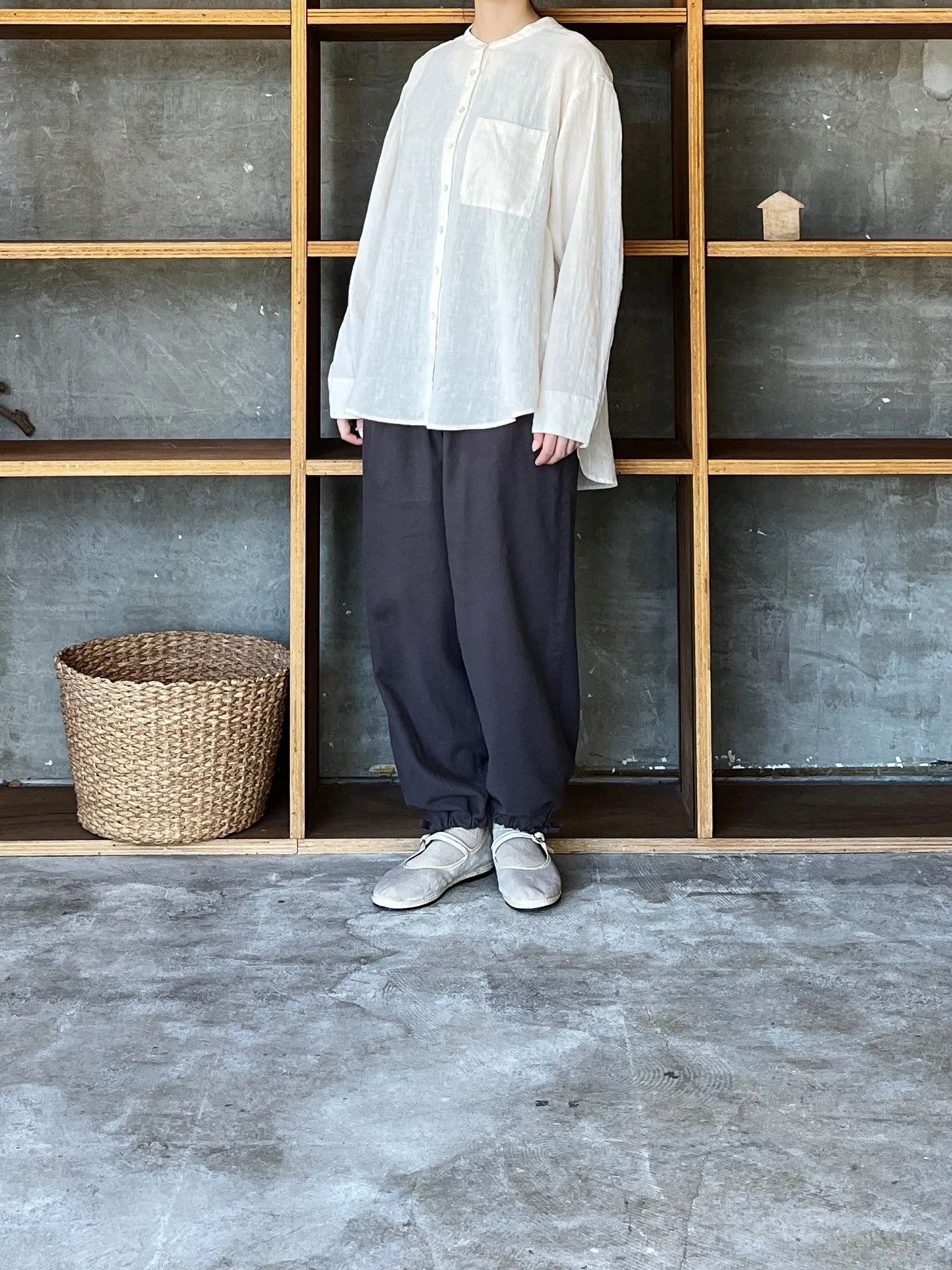 IKKUNA / saruel easy pants Ⅱ